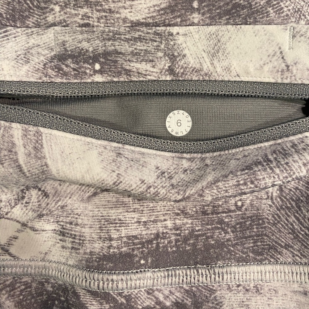 Lululemon cropped high-waisted leggings - Picture 4 of 7